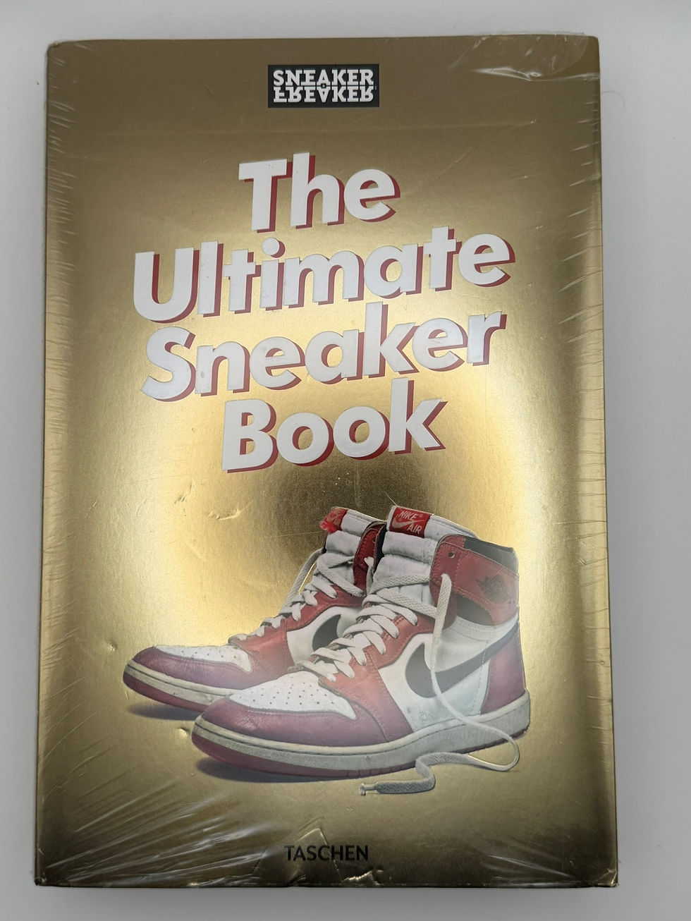 The Ultimate Sneaker Book - BOOK-SNK-0002