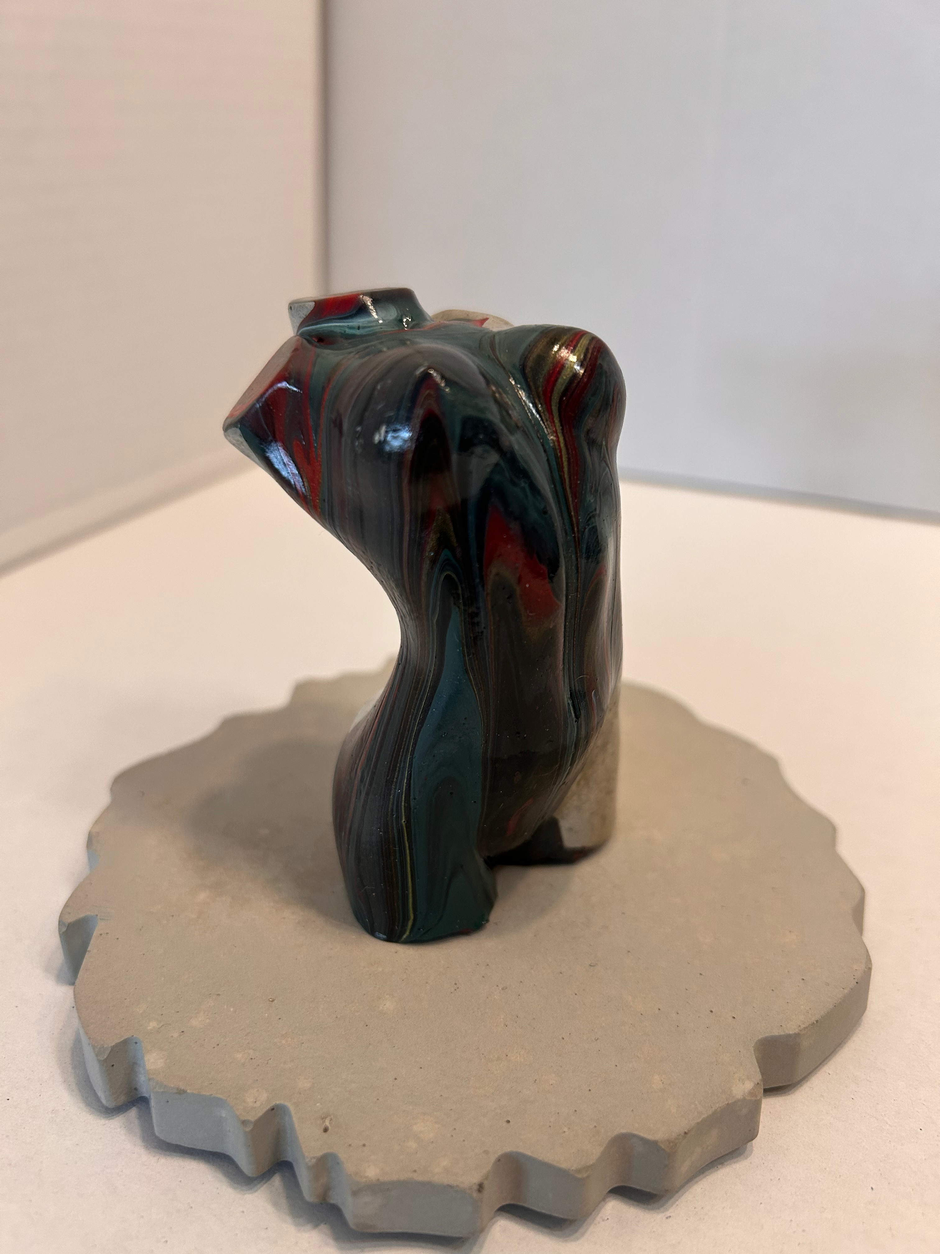 Sculpture de béton corps humain