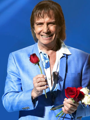 Roberto Carlos apresenta turnê “Eu Ofereço Flores” no Qualistage, no dia 5 de julho