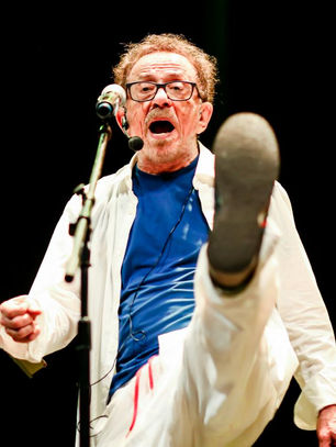 Tom Zé de volta ao Circo Voador