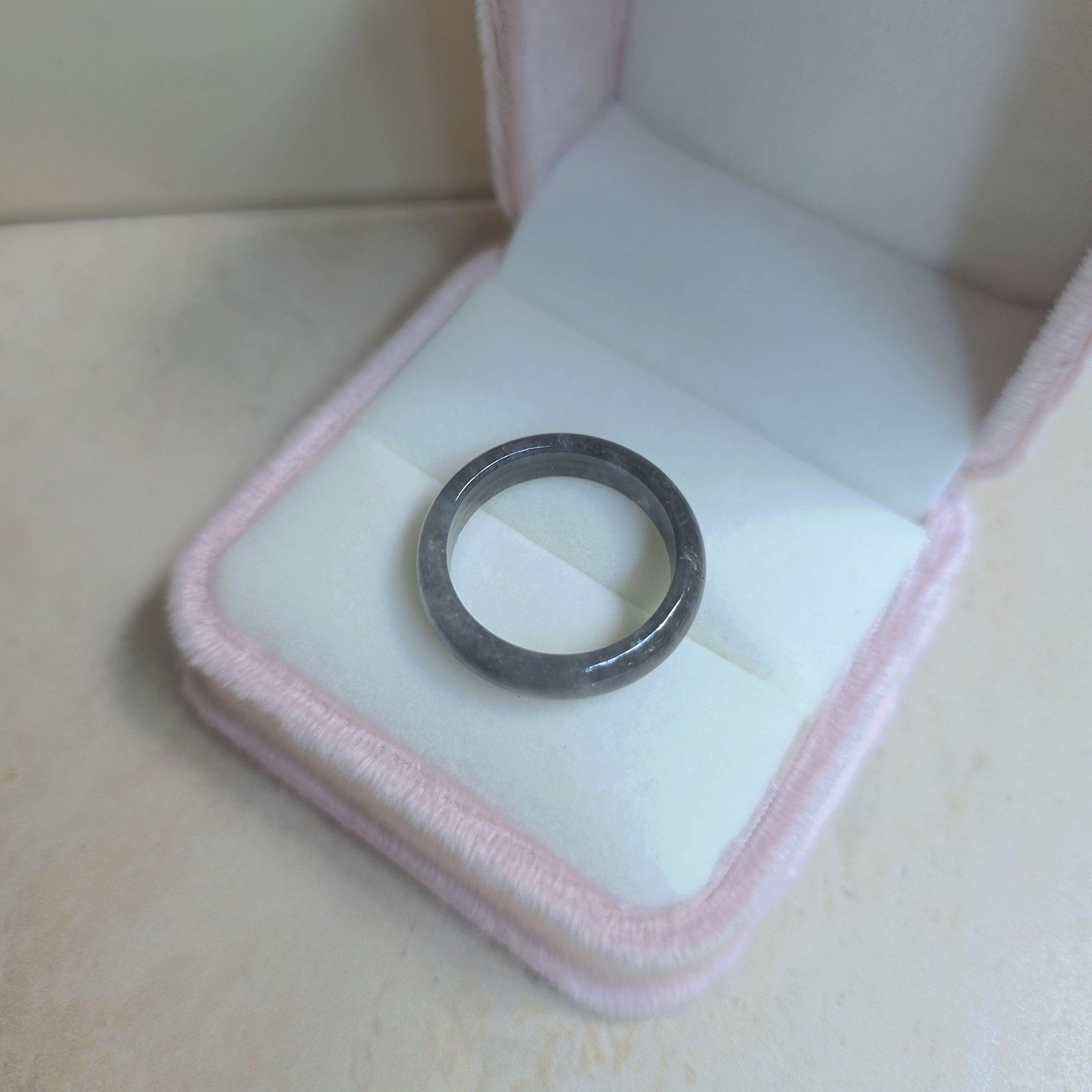 19.6mm Grade-A Jadeite Ring Band (Wu Ji) - 天然翡翠戒圈 (乌鸡) #087686