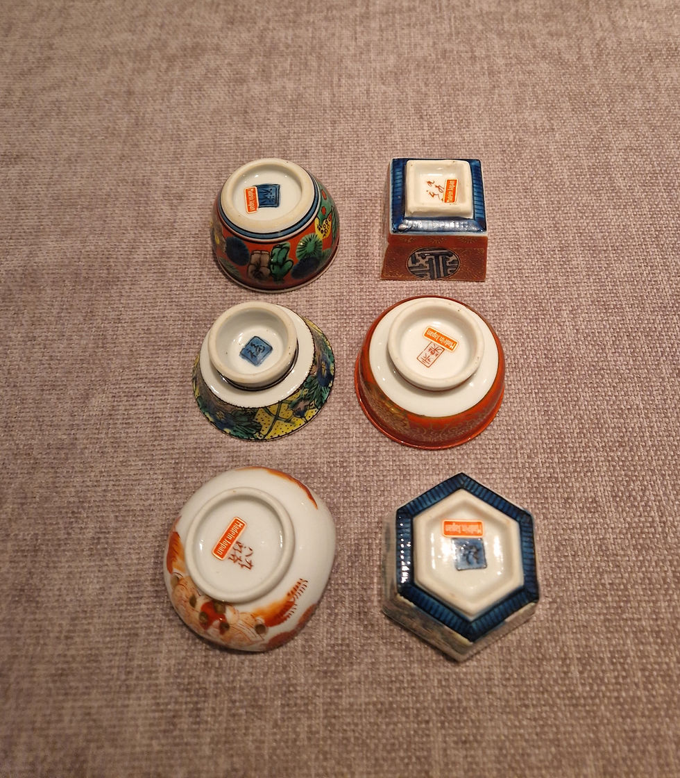 Miniatyrbild: 6 små bedårande japanska skålar
