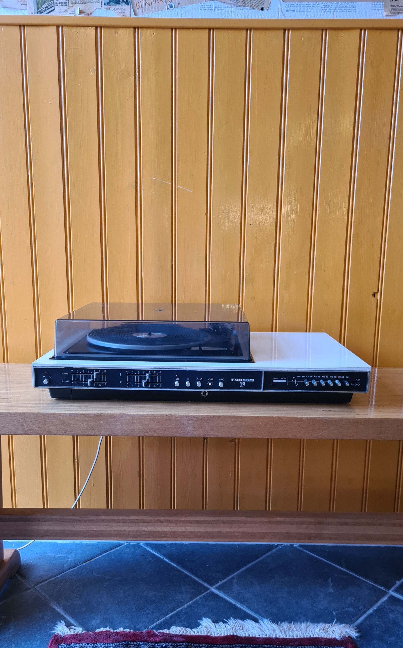 LP-spelare från engelska Garrard