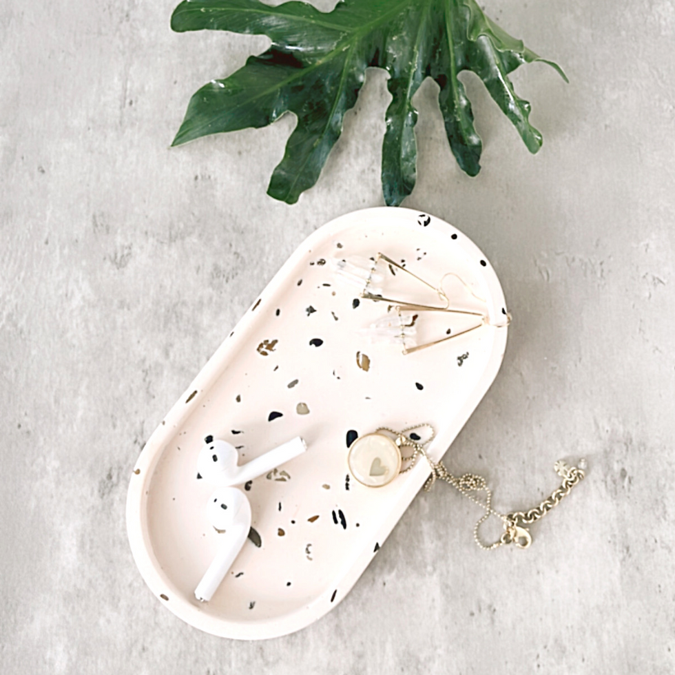 Organic Stones Terrazzo Catchall Oval Tray