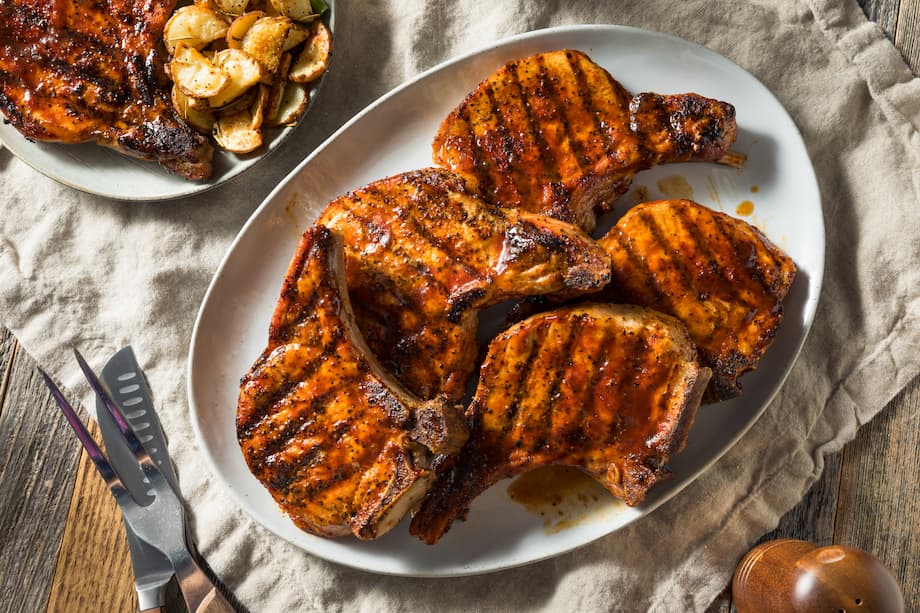 Grilled Pork Chops: Grill Time, Temperature, and Doneness Guide