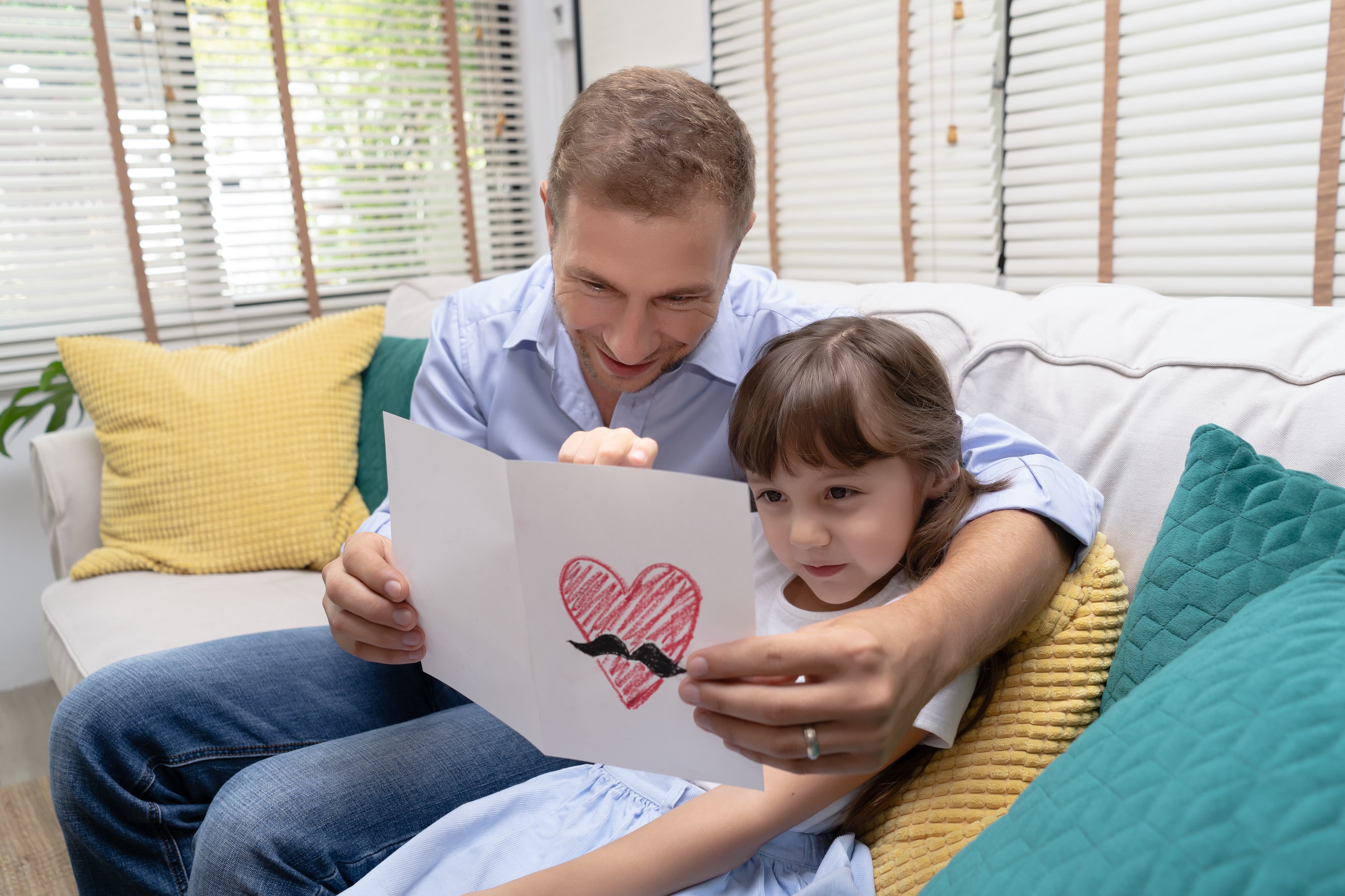 dad spending time with daughter