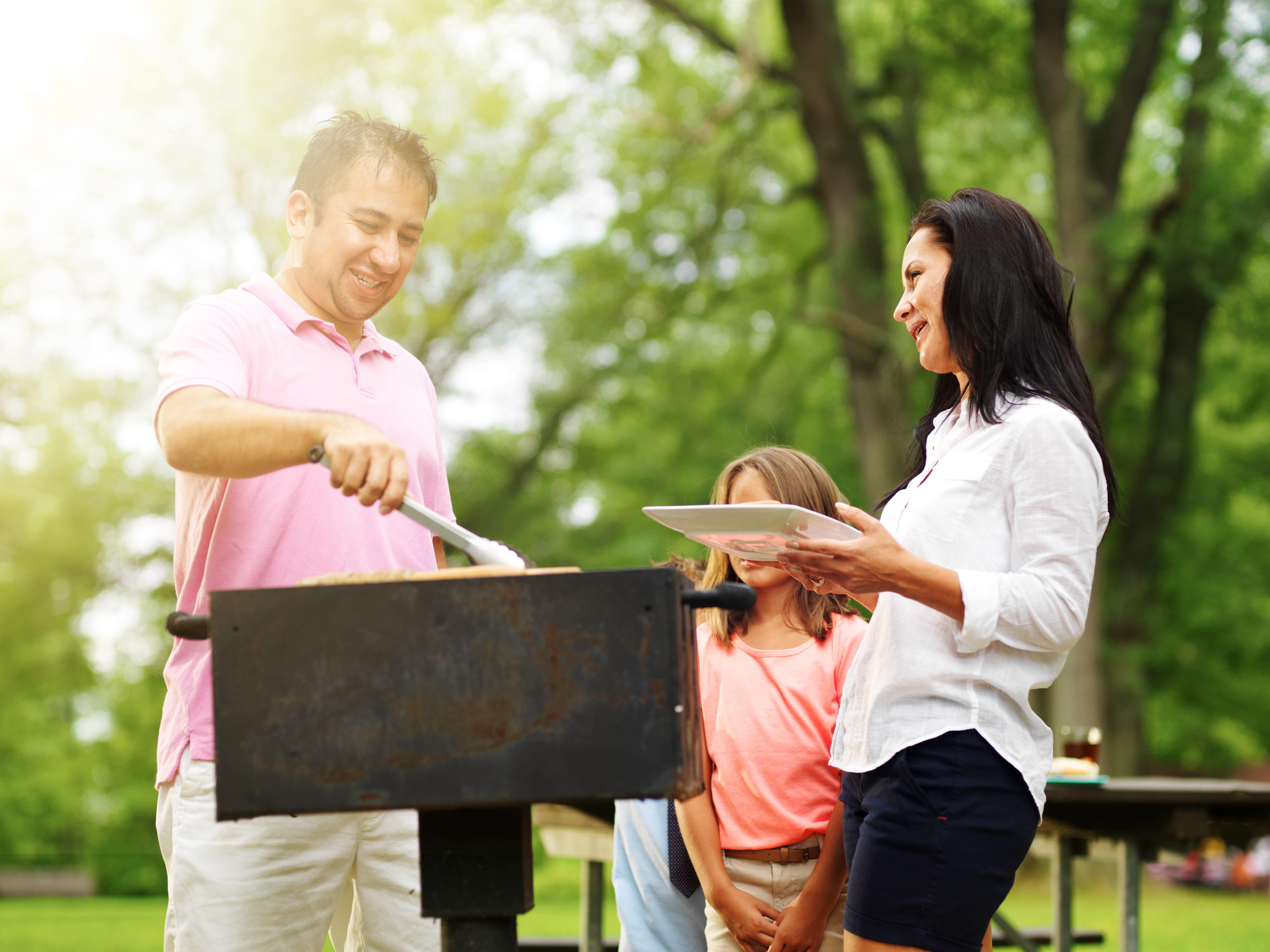dad grilling using dad spice