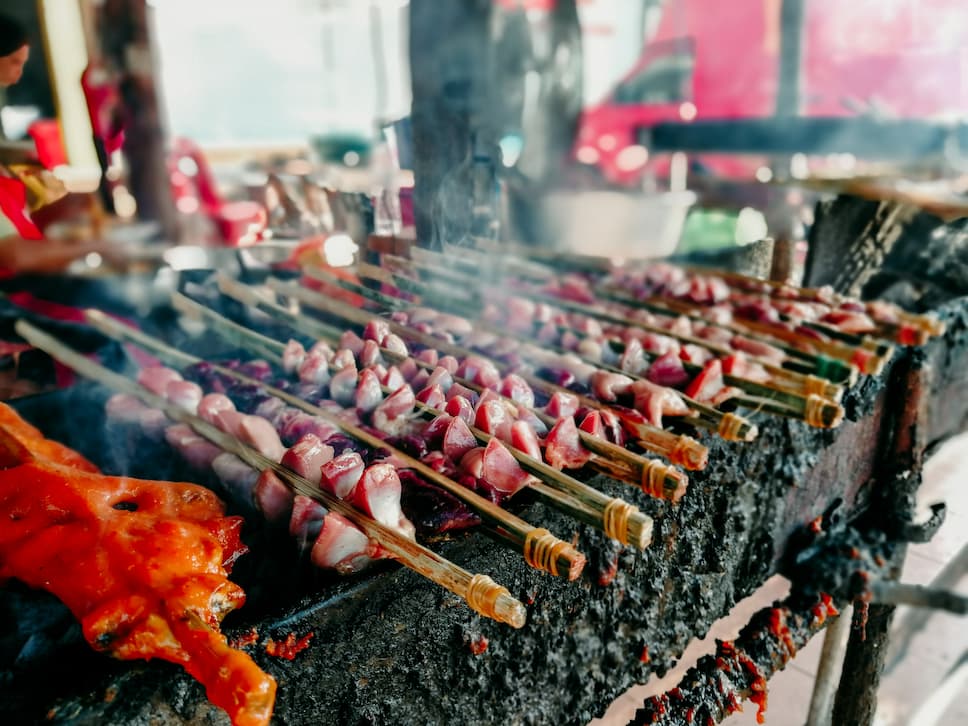 grilling chicken skewers