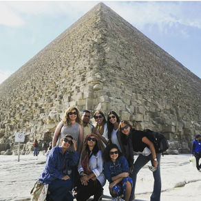 "Uma comunidade feita por MULHERES para MULHERES" (Womantrip)