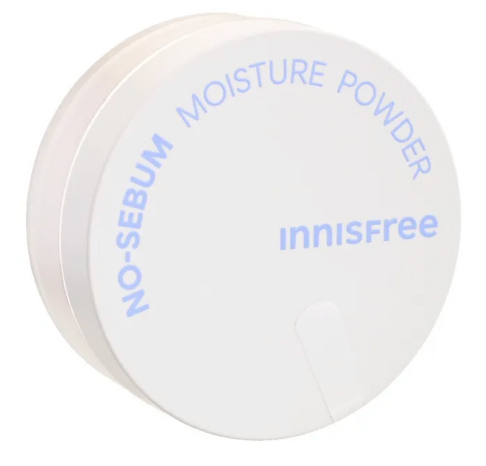 innisfree no sebum moisture powder korean beauty kbeauty best products makeup setting powder