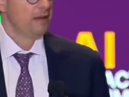 O CEO da Anthropic , da Índia, que entre outras é a criadora do Claude apresenta neste vídeo uma visão muito bem balanceada entre as virtudes e os riscos que as IAs trazem para a humanidade.”