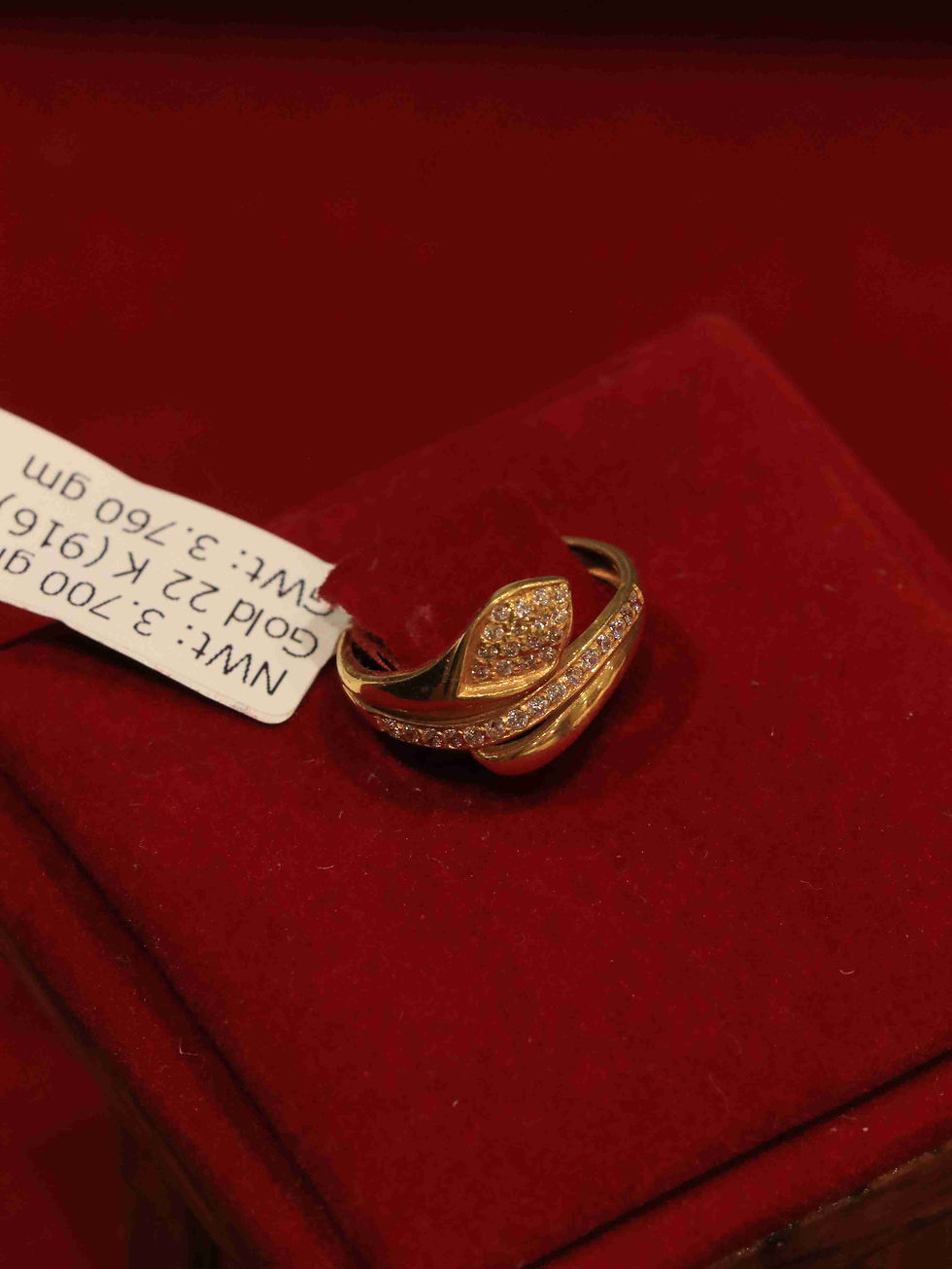 Elegant 22K Gold Women's Ring crafted in 22K gold for daily wear jewellery design