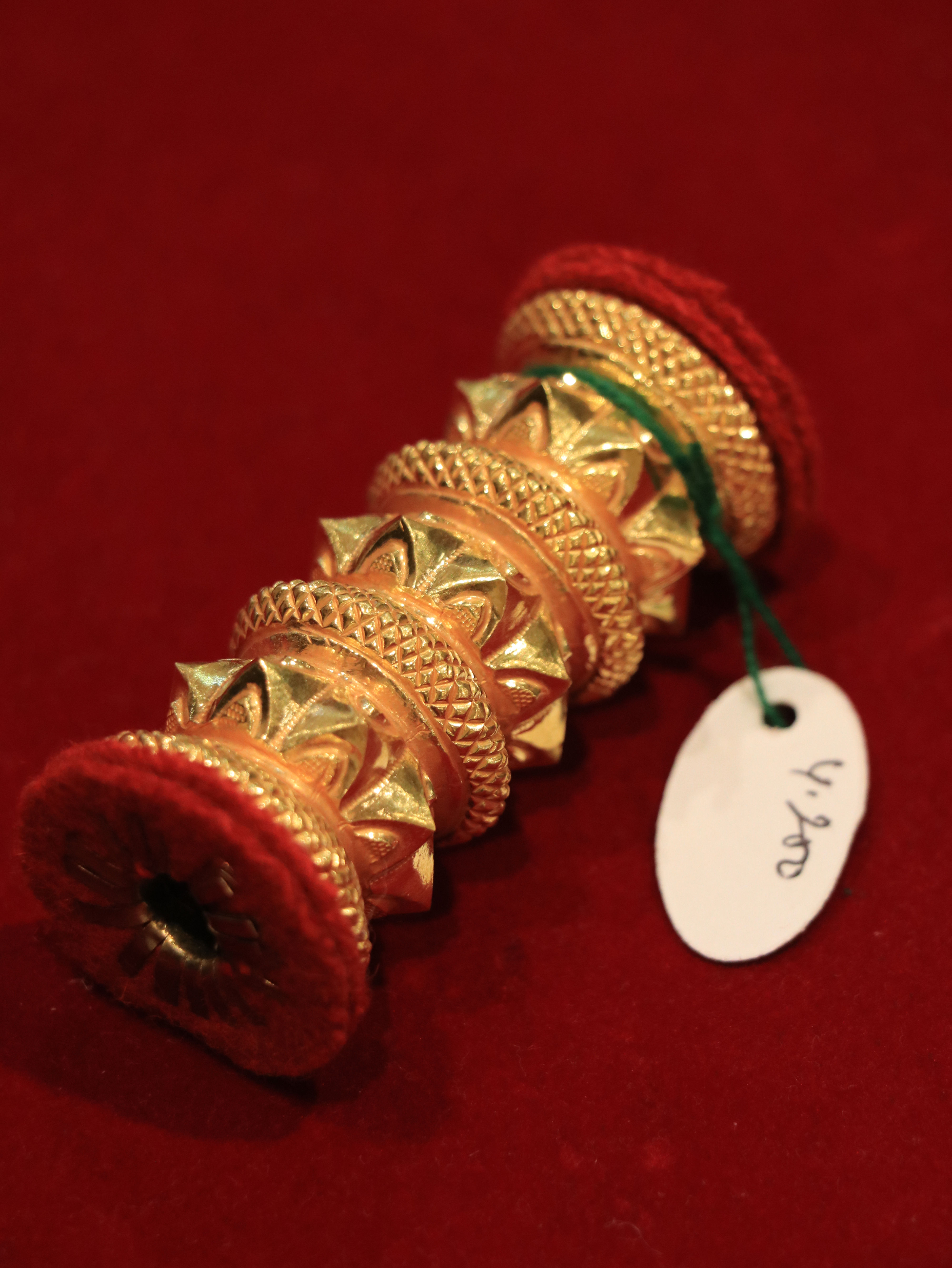 Premium 24k Gold Maili Tilahari with traditional design