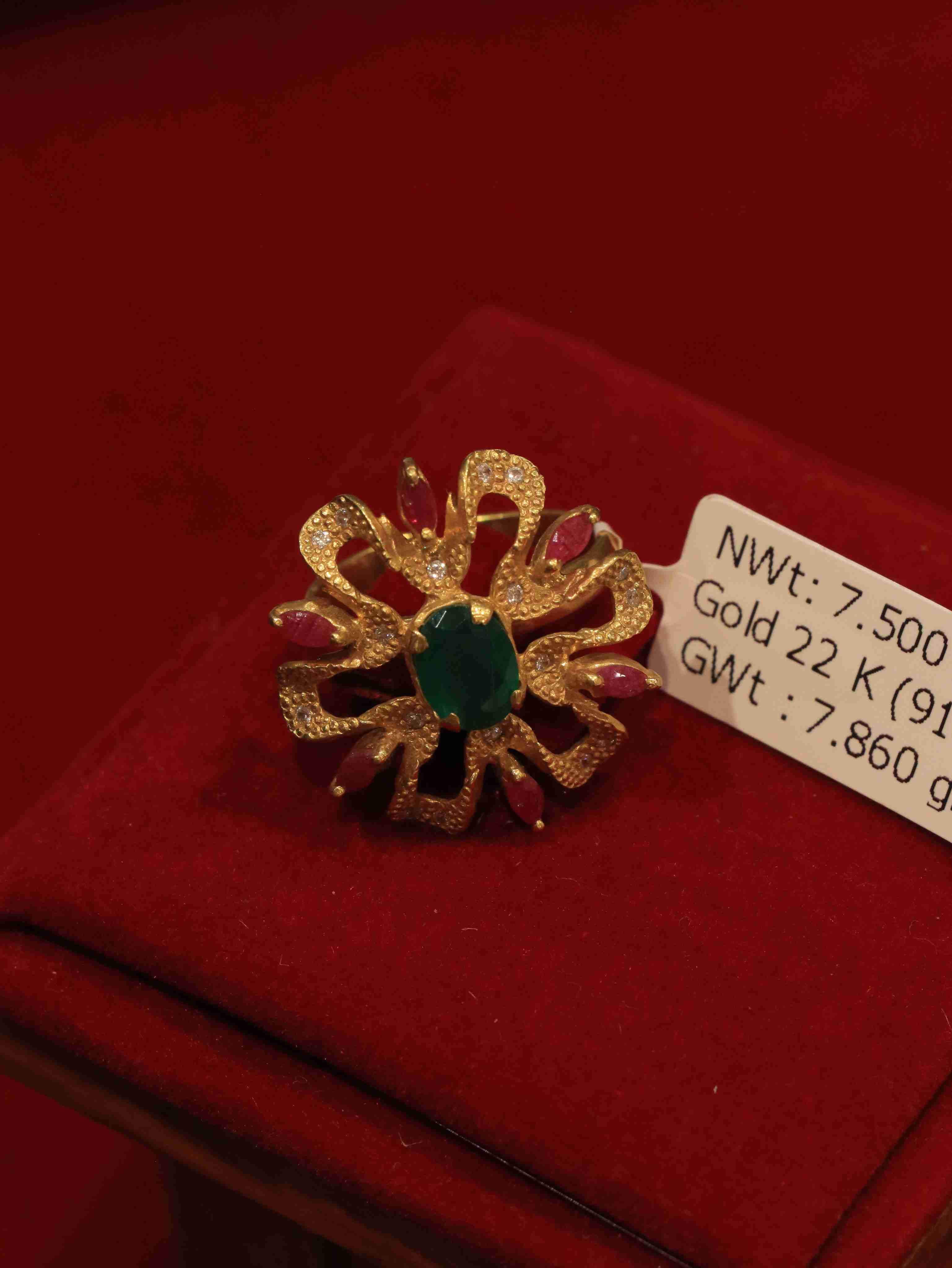 Premium 22K Gold Women's Ring with exquisite design for daily wear