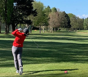 TPC 2026 Rouen (21) Le beau finish d'Elisabeth Codet, future vainqueur en brut, au départ