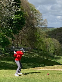 TPC 2026 Rouen (26) Elisabeth Codet, future vainqueure en brut, au départ du 8, trou signa