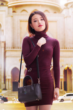 E.N.C.H.A.N.T.I.N.G Handbag Concept