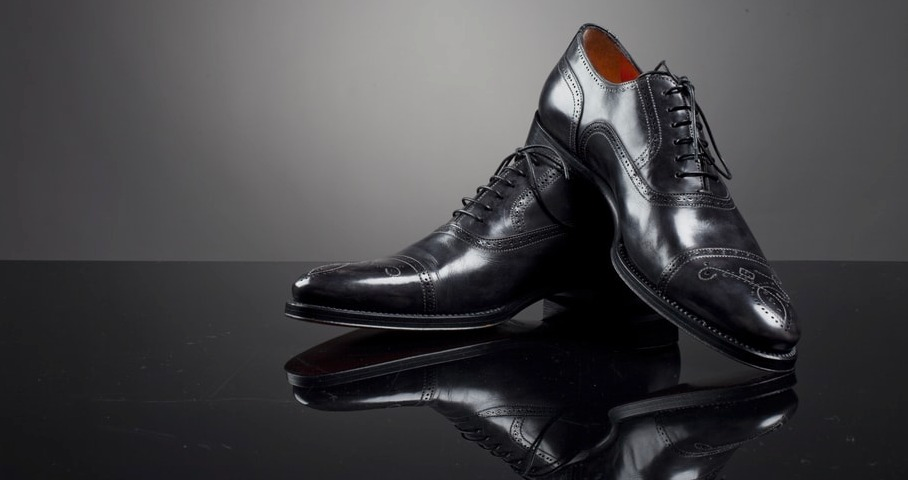 Sepatu termahal di dunia Aubercy Diamond-Studded Dress Shoes