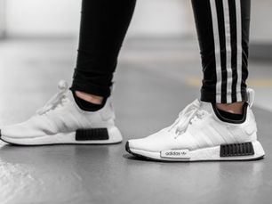 Jejak Waktu: Eksplorasi Sejarah Panjang Brand Sepatu Adidas dan Puma