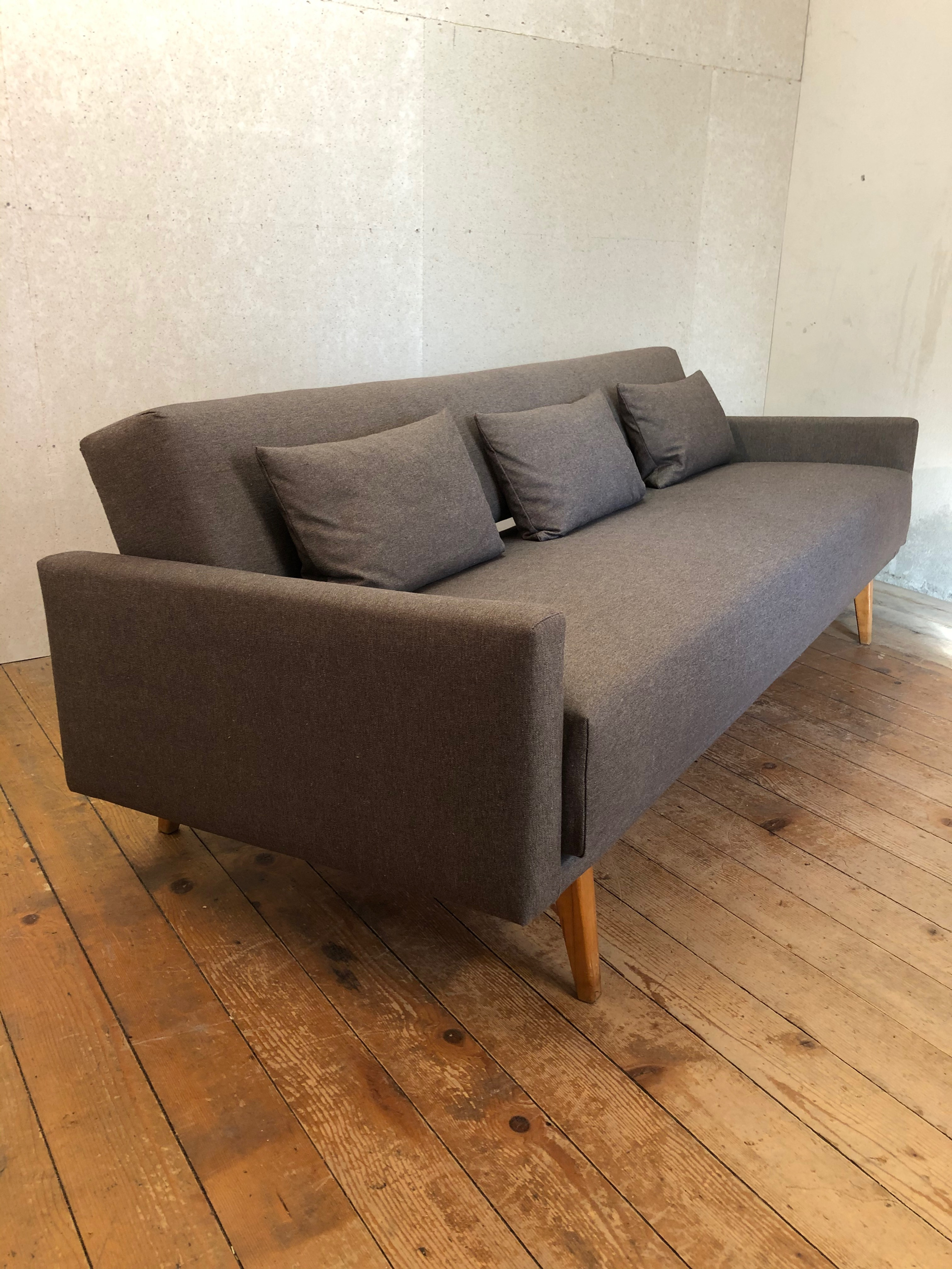 H.K.B Bettsofa