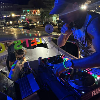 End of Summer Glow Party in Bermuda on Board ĂśberVida