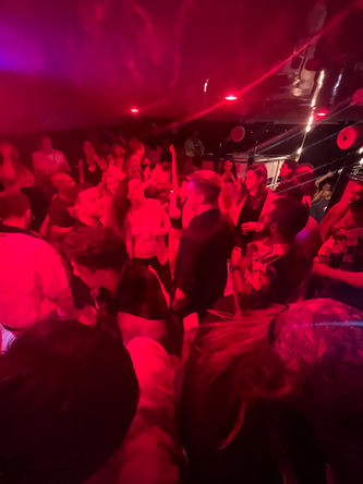 80s Party ÜberVida Bermuda's Celebration Yacht