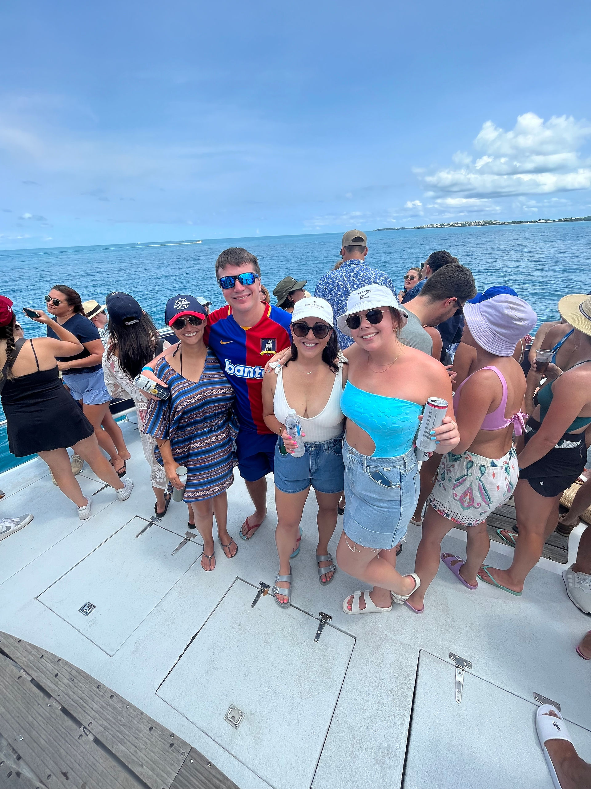 Cup Match Bermuda 2026 Cruise | Hamilton to Somerset on ÜberVida