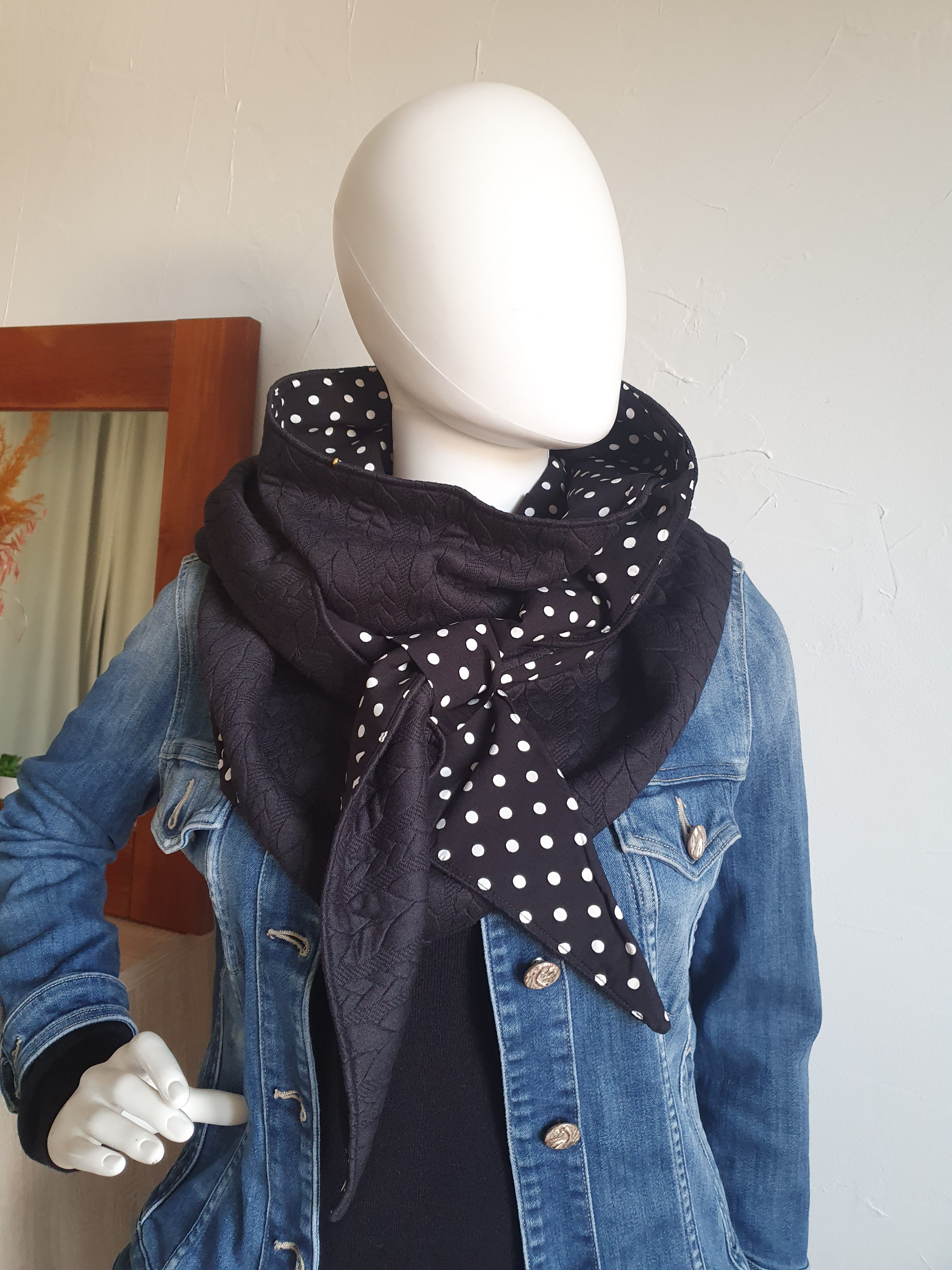 Le foulard Nana