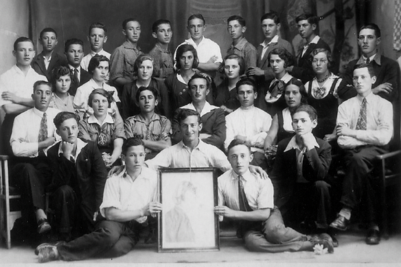 Miembros de Gordonia en Opoczno el 10 de junio de 1936..png
