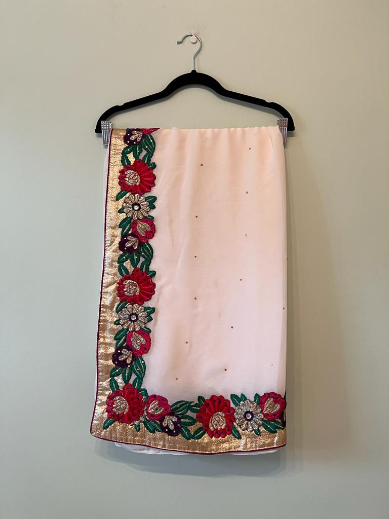 Thumbnail: Snow White Sari