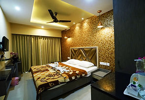 ACLuxaryDoubleBed.jpeg