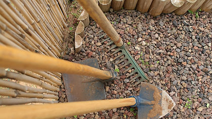 Van Nijnatten Tuinen is een jong en ambitieus hoveniersbedrijf. Met oog voor detail, plezier en precisie, in combinatie met de weet van aanpakken, levert Van Nijnatten Tuinen voor elke tuin een topprestatie. Klanttevredenheid staat hoog in het vaandel, wat zorgt voor een prettig contact met de klant.