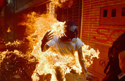 Líder estudantil é assassinado pela ditadura comunista da Venezuela