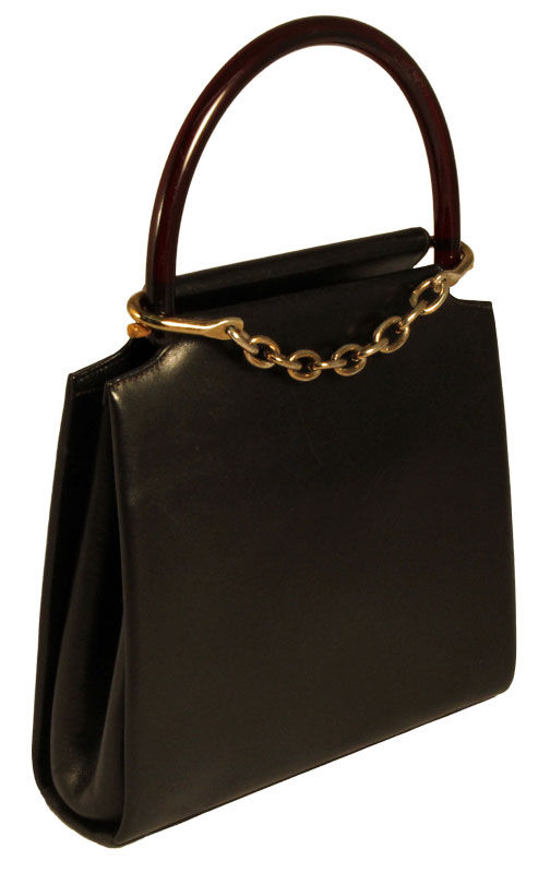 Thumbnail: Black Leather Kelly Bag with Chain Closure