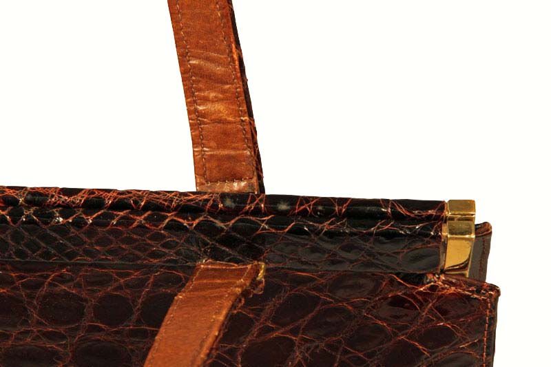 Thumbnail: Escort Large Classic Alligator Kelly Purse