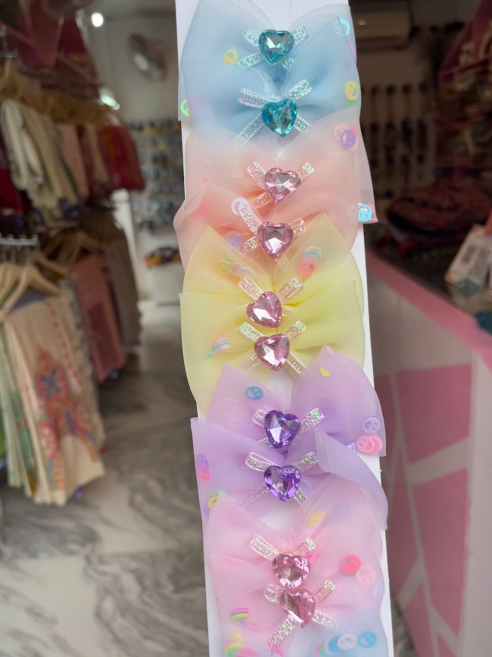 Thumbnail: Cute stone smiley bow clips