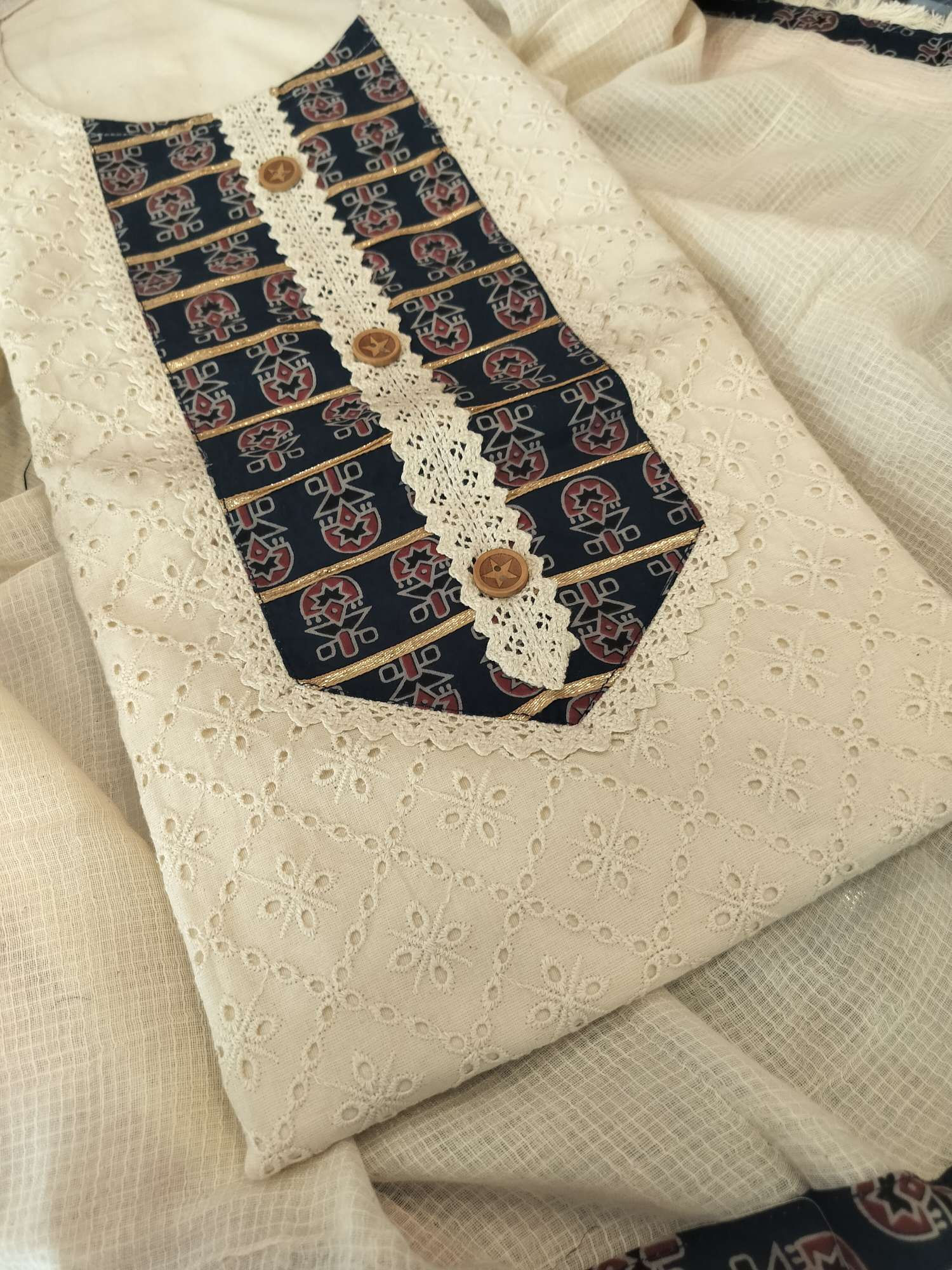 Pure cotton haqooba chiken unstitched suit with kota cotton dupatta