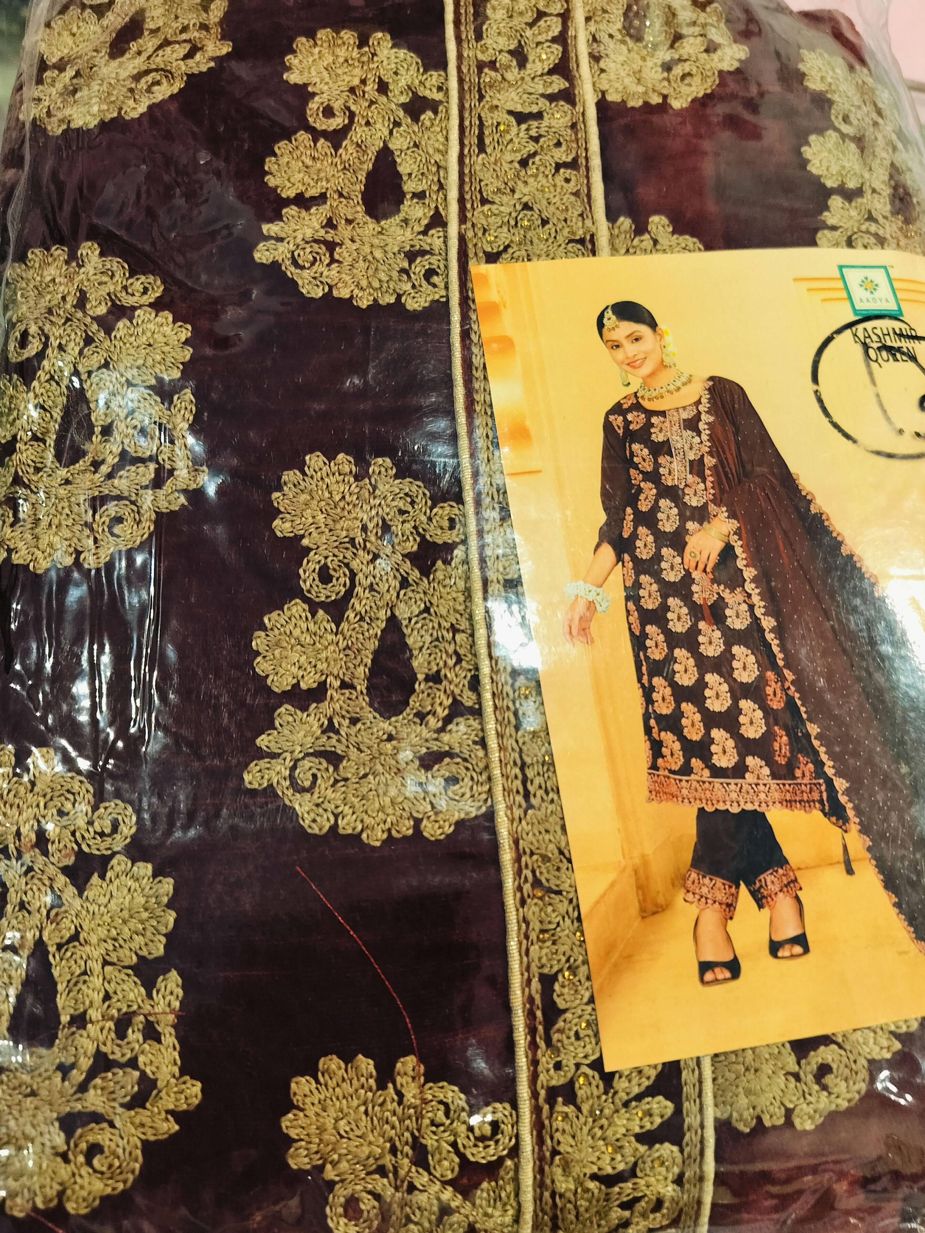 Velvet unstitched party wear suits