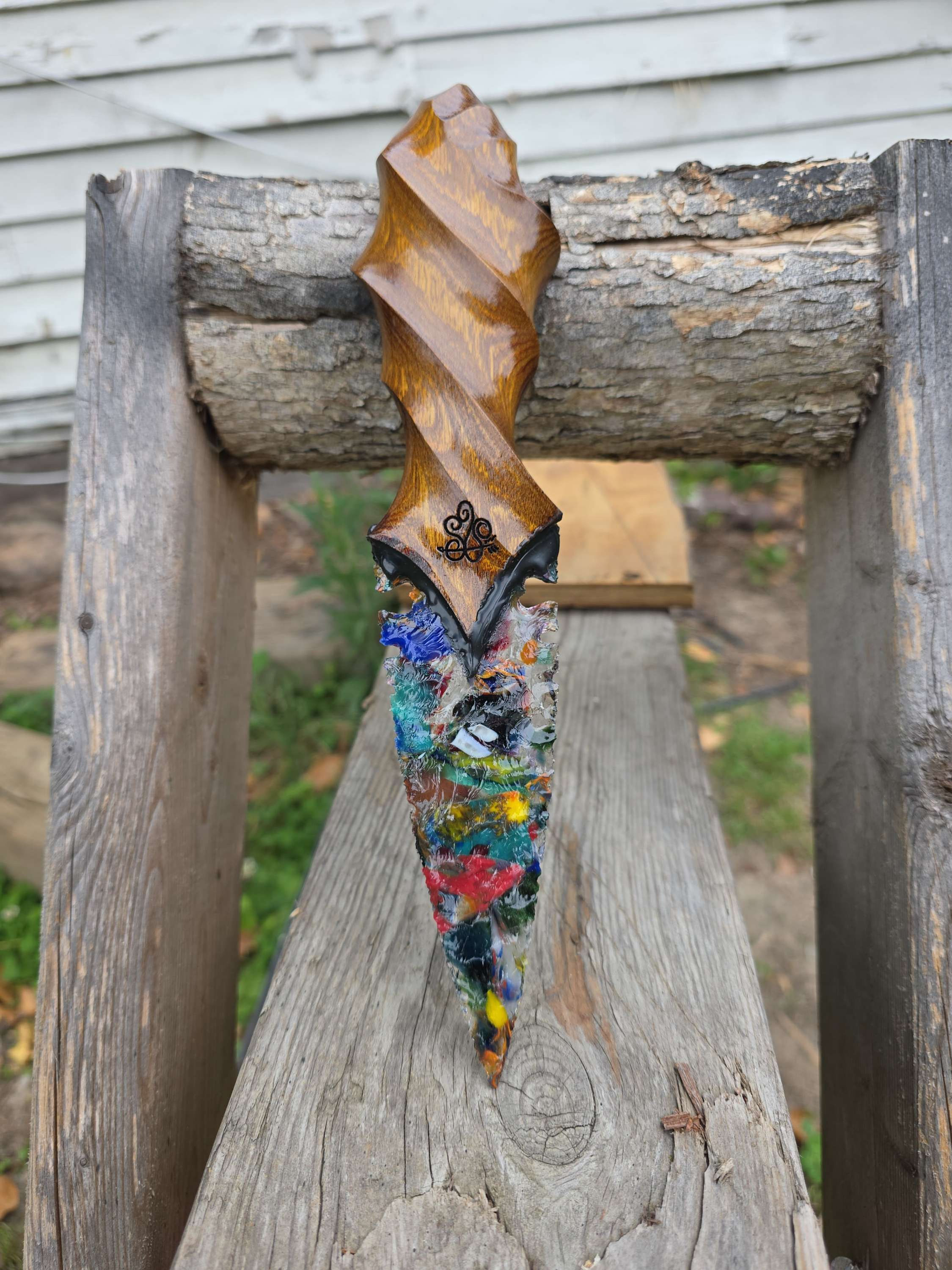 Multi color glass dagger 