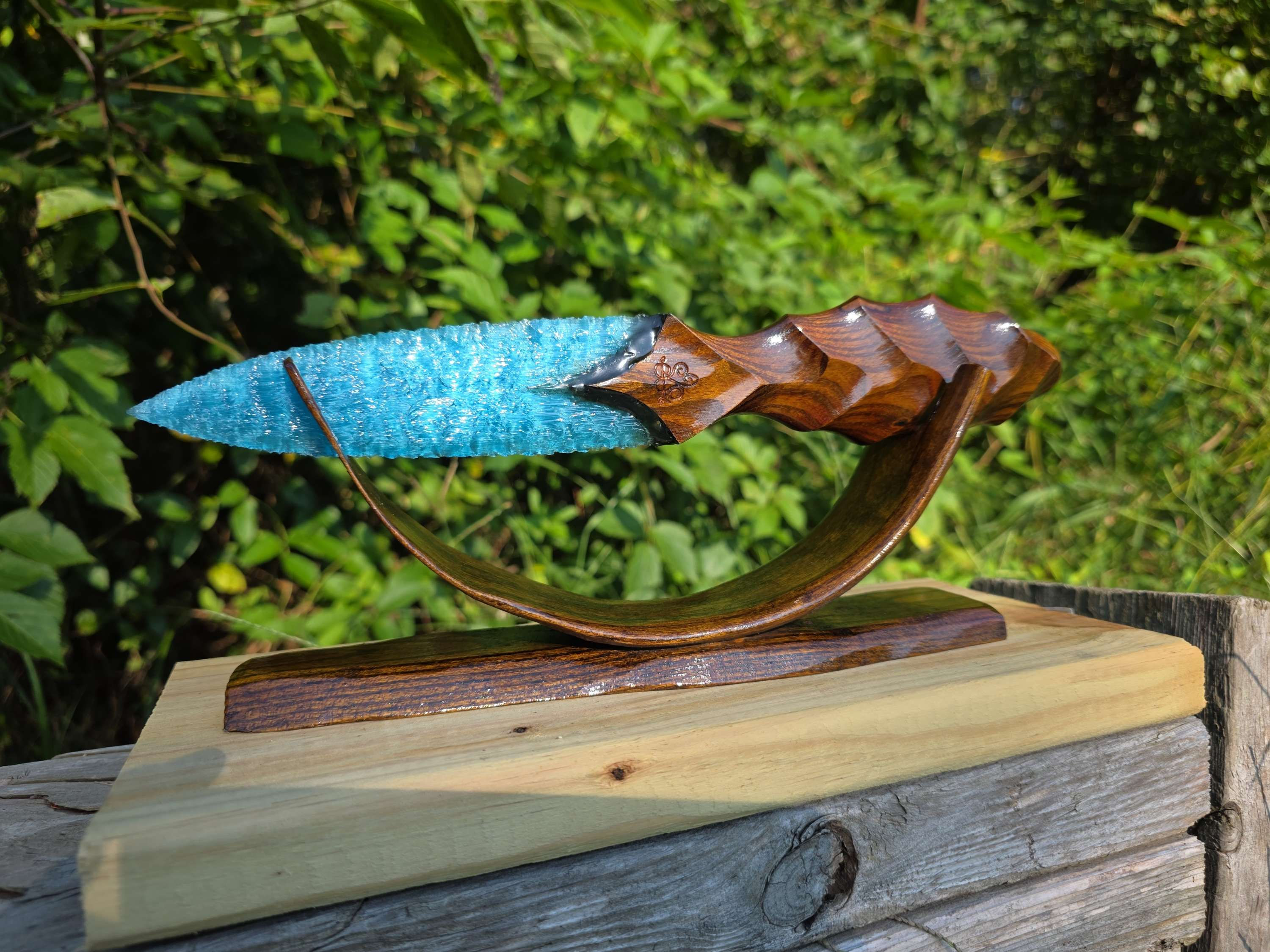 Aqua blue dagger with stand