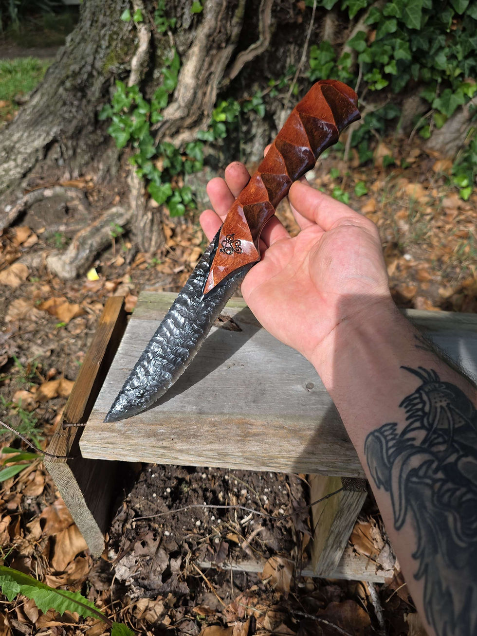 Thumbnail: Davis creek Obsidian and mahogany knife 