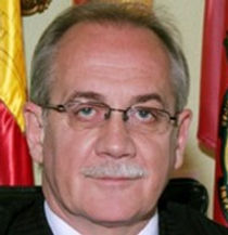 MIGUEL LACRUZ.jpg