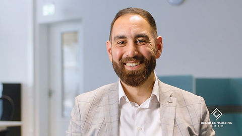 Kundenprojekt Imagefilm mit Geschaeftsfuehrer