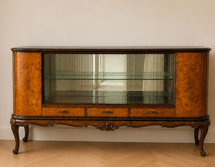 Credenza Chippendale vintage in radica con ante in vetro e schienale a specchi