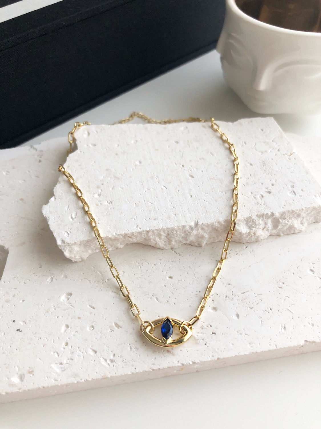 SAPHIRE EYE NECKLACE Sterling Silver