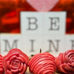 Chocolate Covered Strawberries (Dozen)