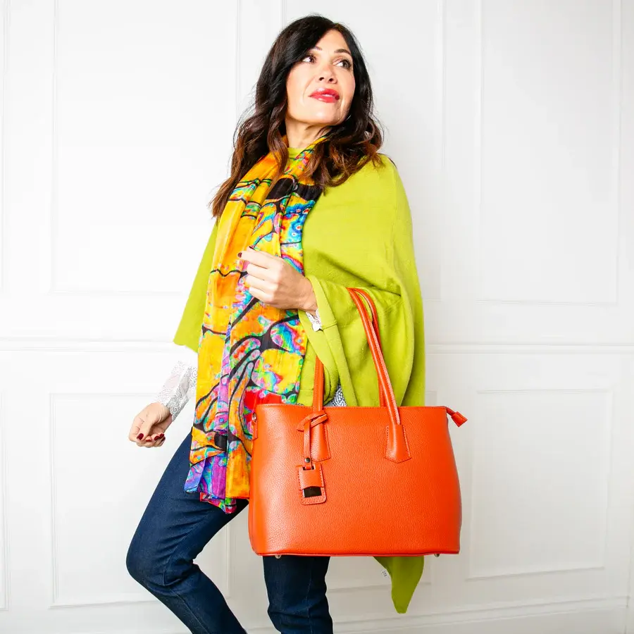 Thumbnail: Tilley poncho