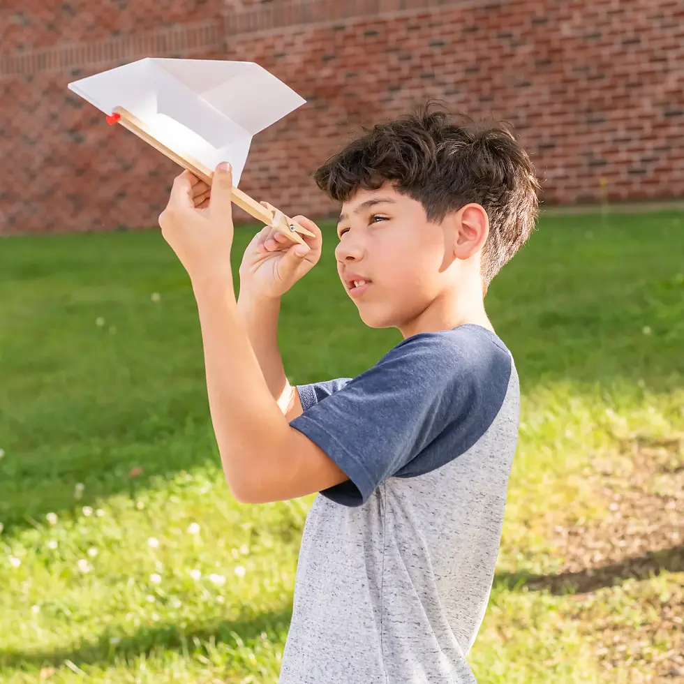 Thumbnail: Kikkerland huckleberry paper plane launch