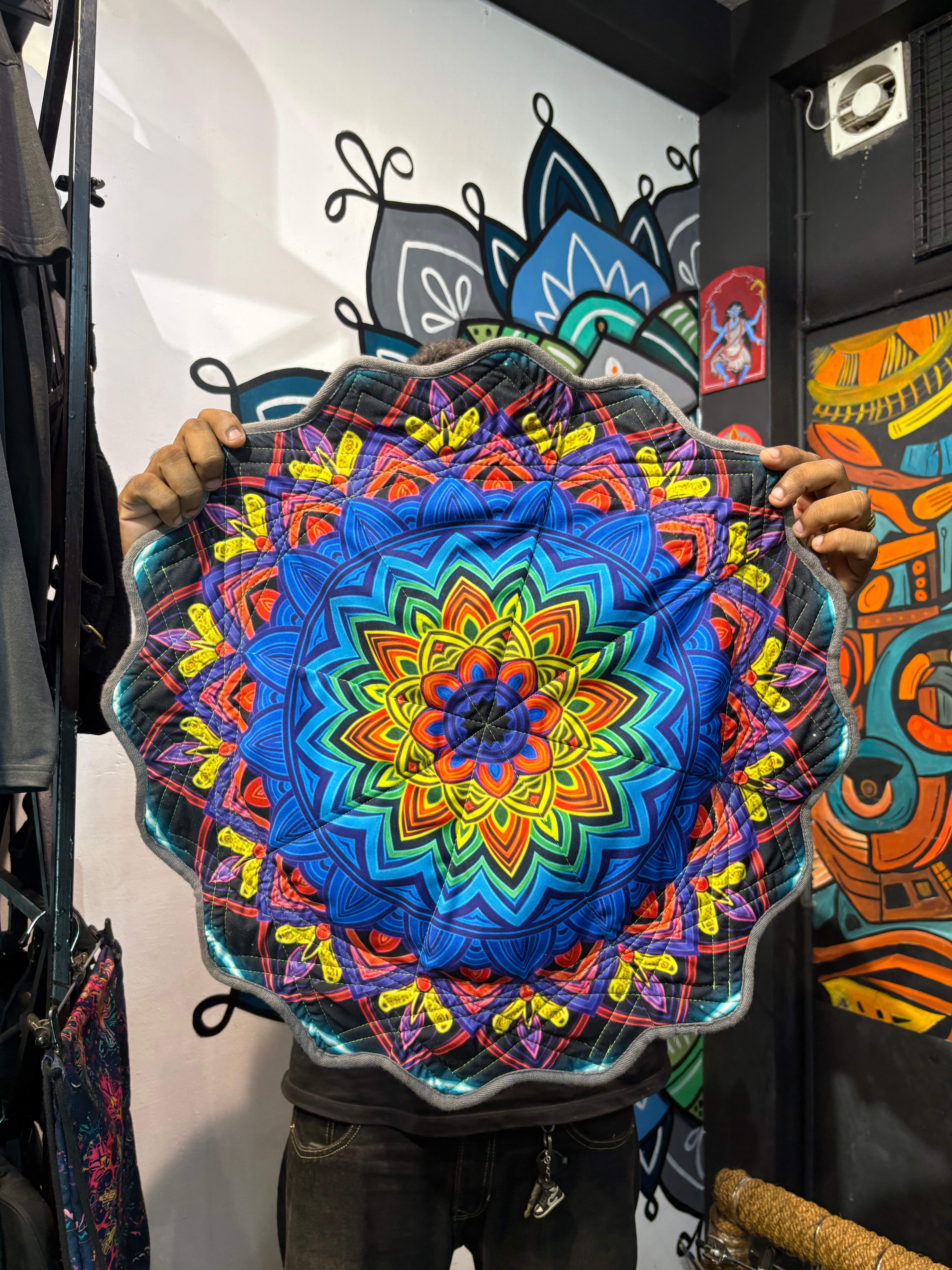 Spinning chakra 16 cone