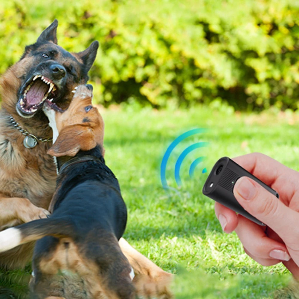 Treinador Ultrassônico para Cachorros – Controle de Latidos com Luz LED